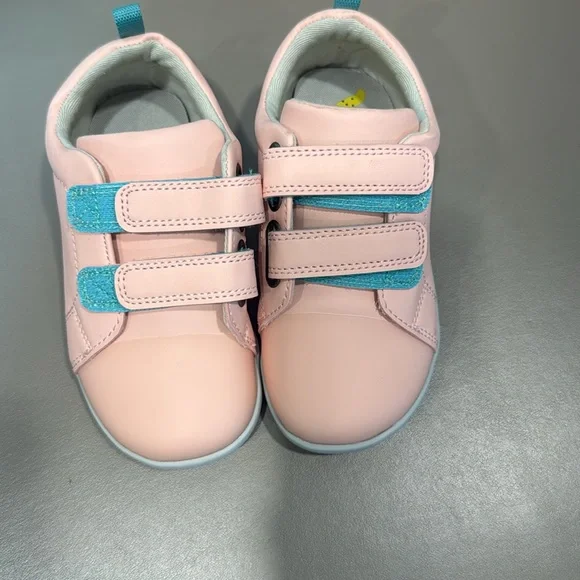 ten Little Everyday Shoe in Pink - Picture 2 of 3